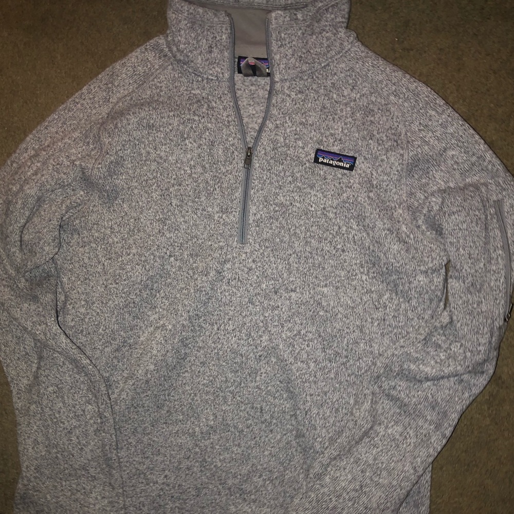Patagonia pull over 1/4 zip, only been worn twice